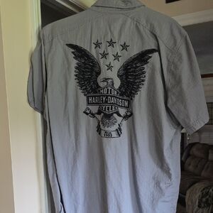 Harley-Davidson Gray Casual Button Down Shirt with Eagle Graphic